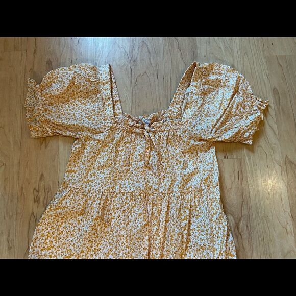 Madewell yellow floral short sleeve midi dress - Picture 2 of 4